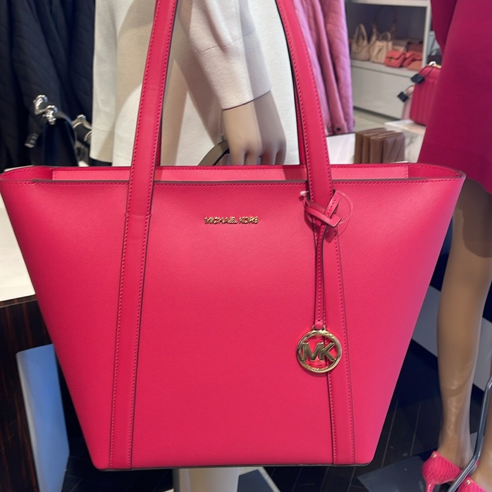 MICHAEL KORS 
Pratt Large Tote Shoulder Bag
COLOR ELECTRIC PINK 
NWT